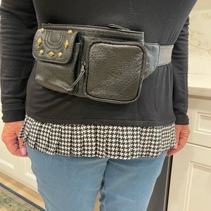 FAUX SOFT BLACK LEATHER FANNY PACK BAG